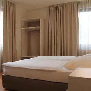 Centro 2*, Stoccarda Germania